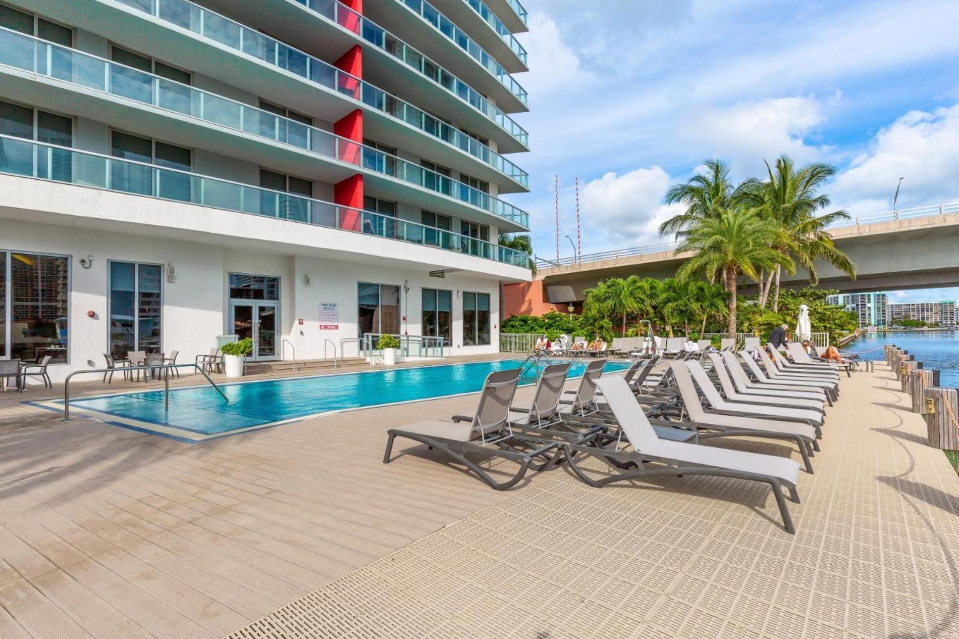 Modern One Bedroom Rental At Beach Walk Resort Miami 18Th Floor Hallandale Beach Εξωτερικό φωτογραφία